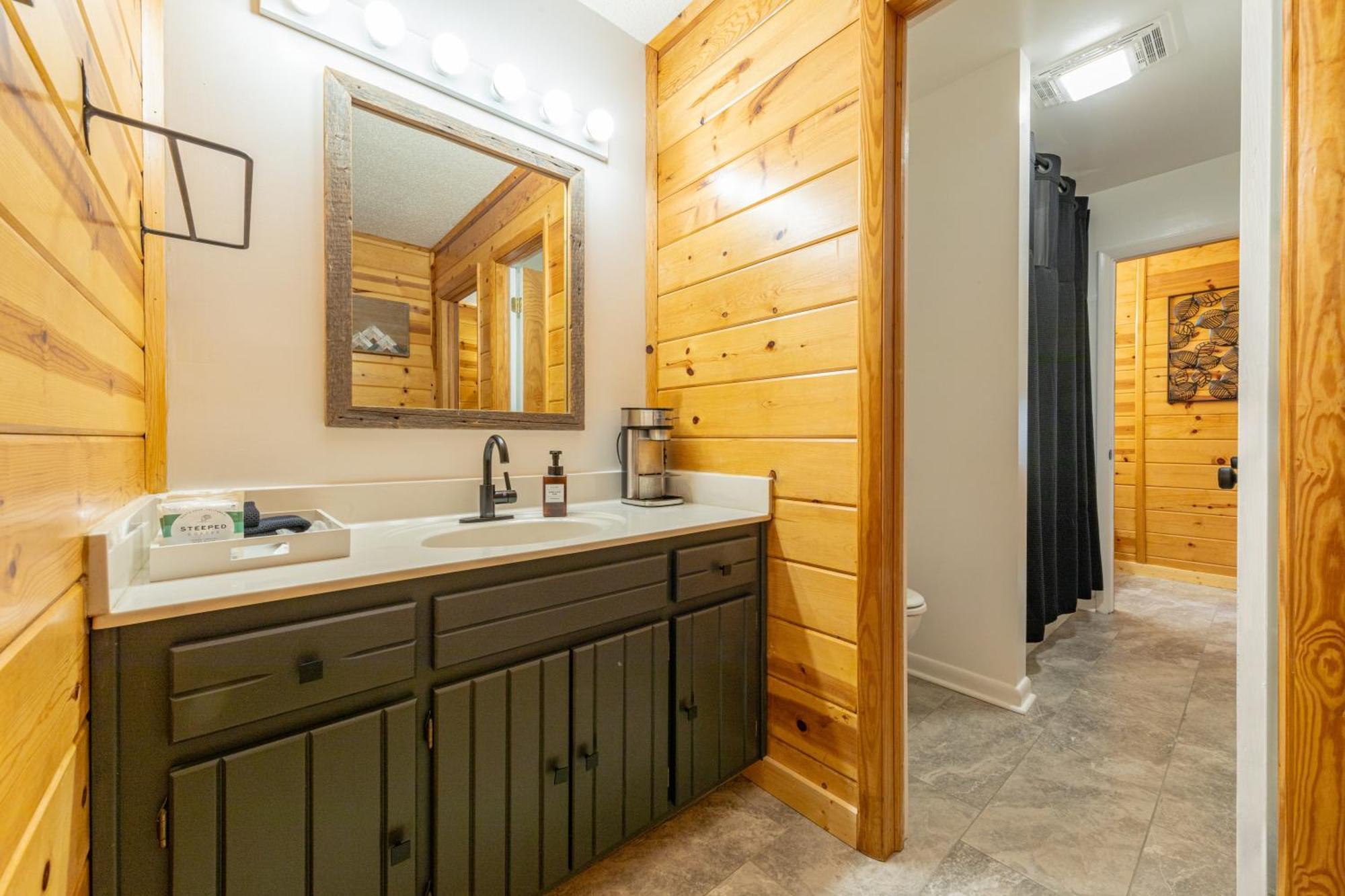 הוילה Busick Mount Mitchell Eco Retreat מראה חיצוני תמונה
