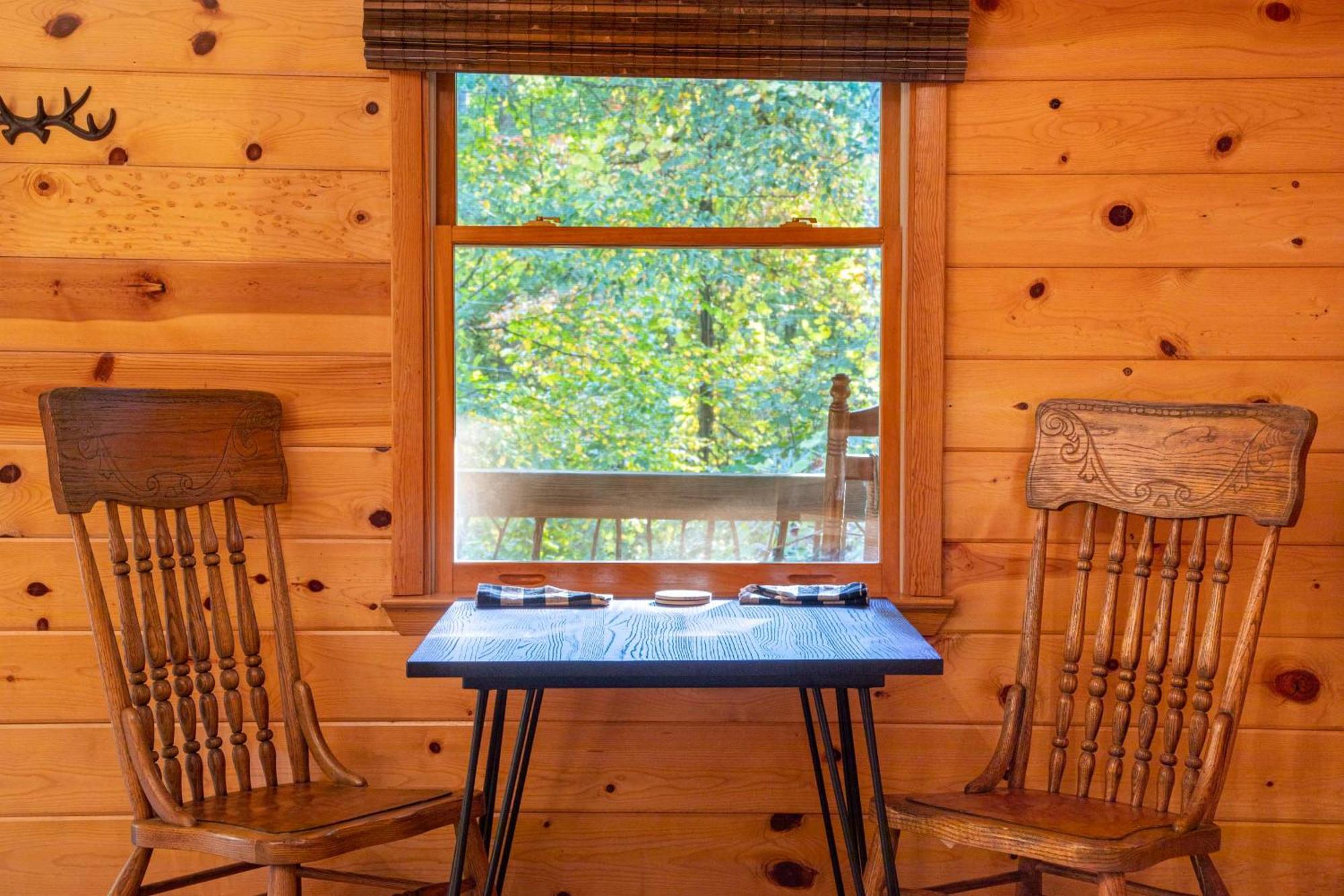 הוילה Busick Mount Mitchell Eco Retreat מראה חיצוני תמונה